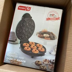 Brand New Mini Donut Maker